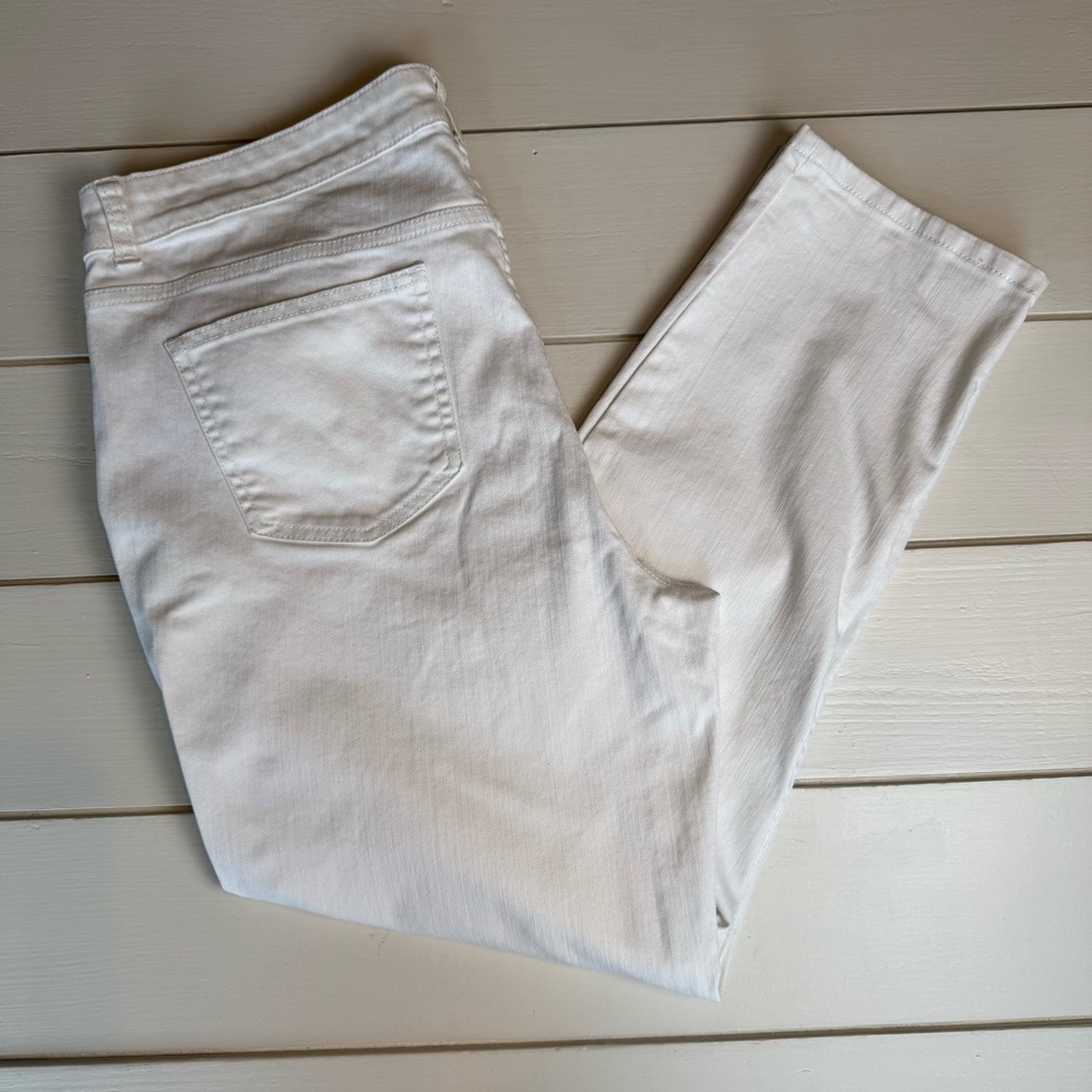 Westport Signature Fit Classic Boyfriend White Women's Jeans